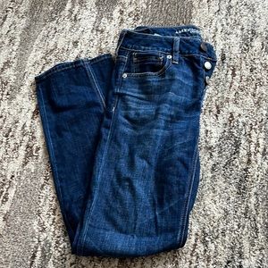 American eagle tomgirl jeans